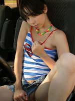 teen ariel gets kinky in car!